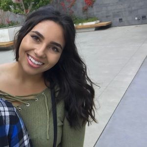 Meet your Posher, Cierra